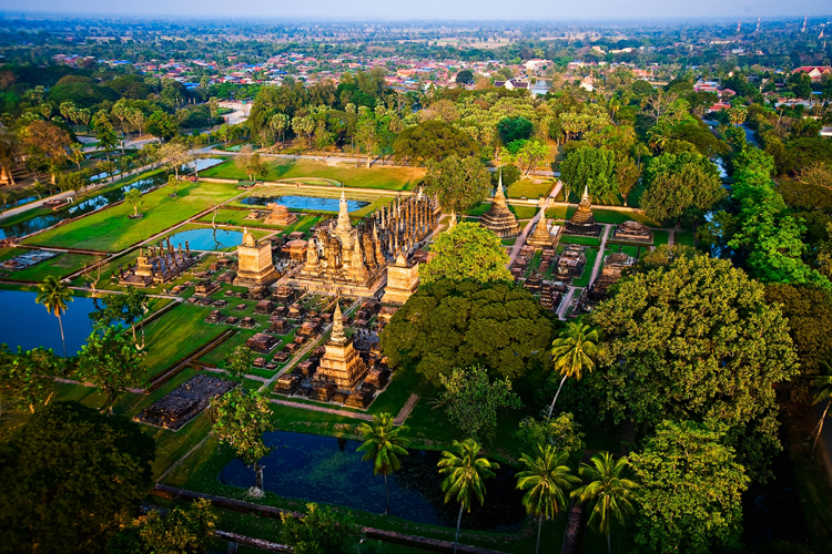 Safarfriendly Sukhothai Historical Park